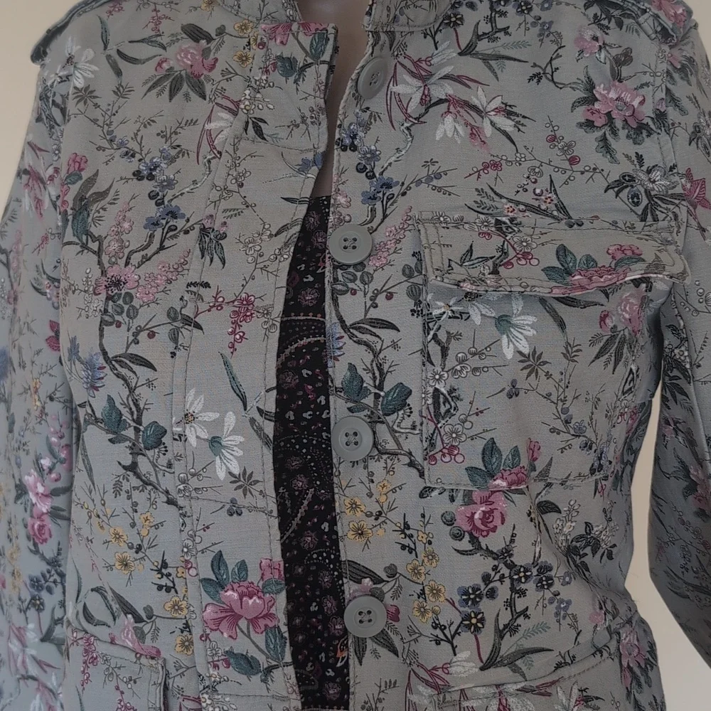 Utility Style Light Jacket - Picture 4 of 7